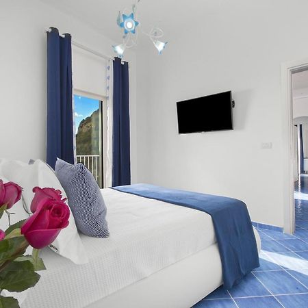 Amore Rentals - Casa Bluedream Positano Luaran gambar